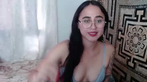 N I N A online show from February 2, 9:34 pm