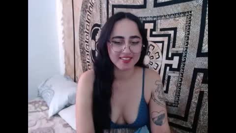 N I N A online show from January 9, 3:44 pm