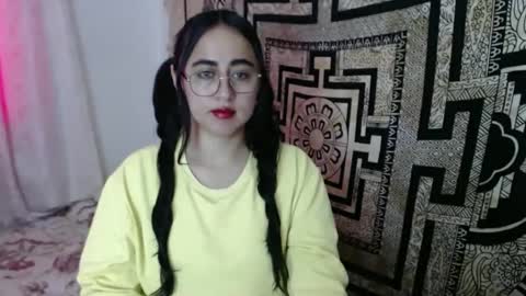 N I N A online show from October 2, 3:17 pm