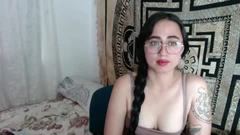 N I N A online show from February 15, 3:17 pm