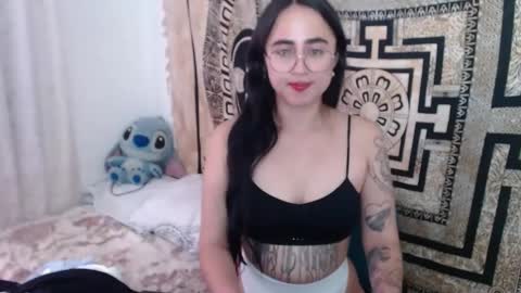 N I N A online show from January 23, 5:52 pm