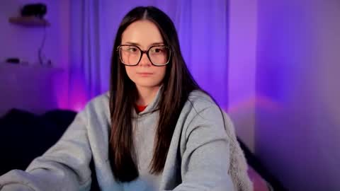 ninavolkov online show from September 25, 11:13 pm