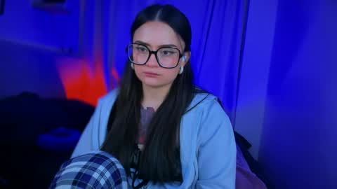 ninavolkov online show from September 12, 11:56 pm