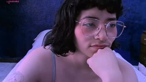 Nina online show from January 20, 3:28 pm