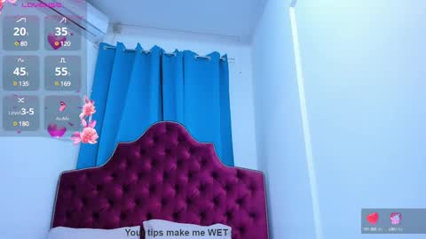 nina dee online show from February 17, 4:31 am