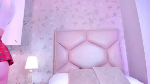   ambarsulliva  online show from September 14, 11:41 am