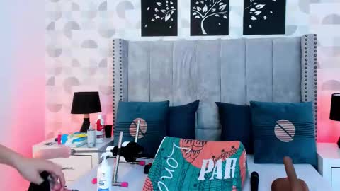 NATHALIA MORENO online show from November 4, 12:54 pm