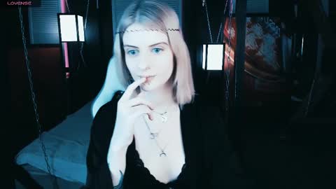 REAL name LiaDM are always open online show from February 12, 7:35 pm