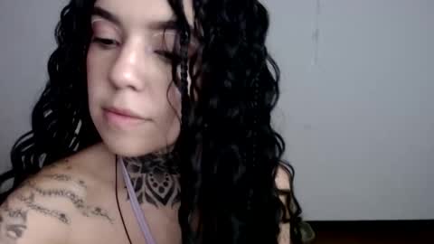 noah hehim    online show from December 19, 11:35 pm