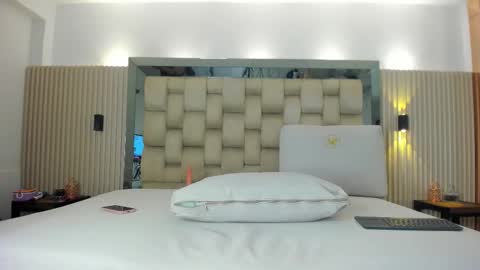  NOAH  online show from January 13, 1:26 pm