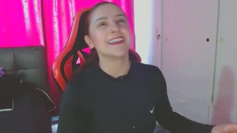 Noamartin online show from December 12, 4:43 pm