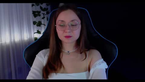 Sun or Luna online show from February 18, 7:43 pm