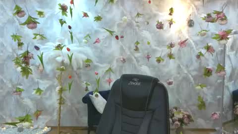 noirwhisper online show from March 21, 6:46 pm