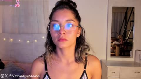 Norma Jeaane online show from January 22, 11:45 am