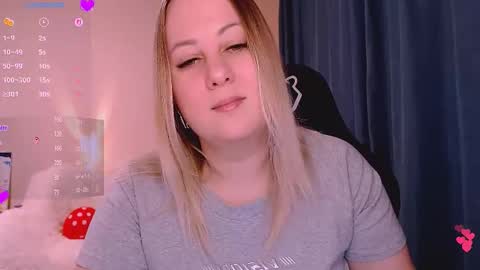 hi glad to chat online show from February 4, 5:38 pm