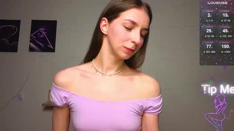 Hello My name is Helene NTMU  Finger up if u like what u see online show from March 11, 2:29 pm