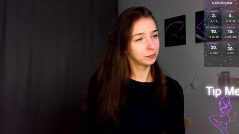 Hello My name is Helene NTMU  Finger up if u like what u see online show from September 25, 2:27 pm