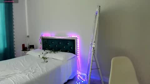 Nova online show from October 5, 10:53 am