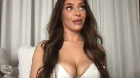 novaleighh online show from January 9, 12:48 am