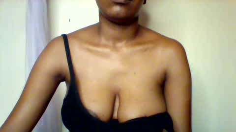 happie online show from January 8, 3:16 pm