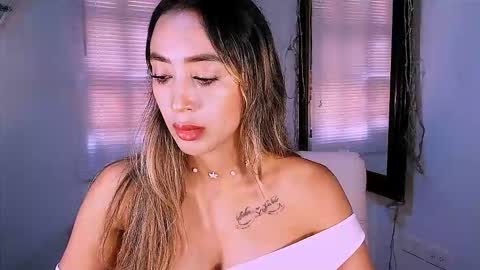 Nycole online show from October 27, 5:41 pm