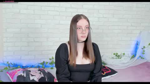 Kat online show from February 22, 4:08 pm