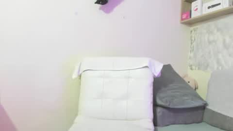 nyomi browm online show from March 25, 1:03 pm