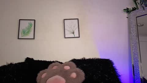   online show from October 5, 6:18 am