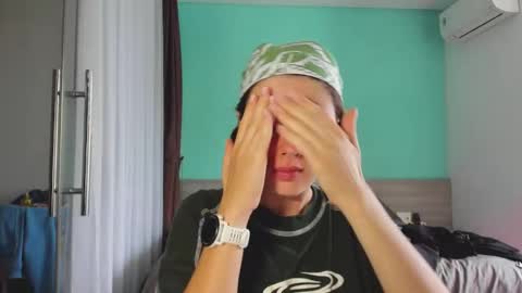 Evie online show from February 10, 8:09 am