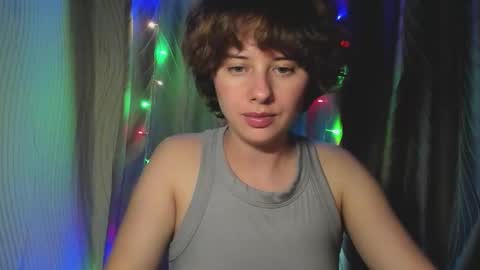 Evie online show from September 18, 4:38 pm