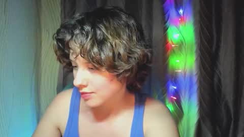 Evie online show from October 1, 5:07 pm