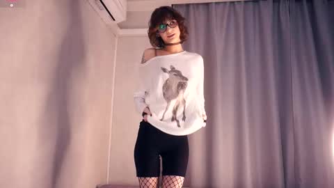 Thea online show from December 17, 7:18 pm