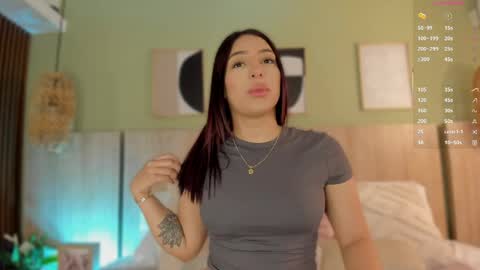 Holly online show from April 1, 11:22 am