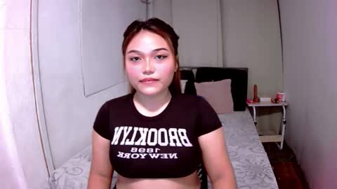 oh_my_lovingjoy online show from March 9, 9:45 am