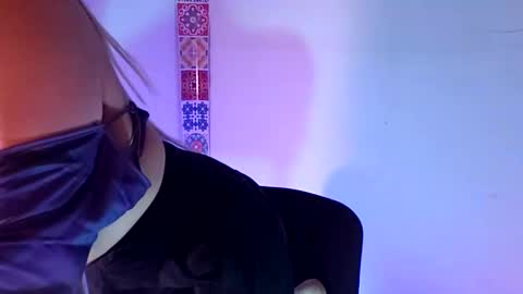 Oh xxxLt4 online show from February 1, 12:05 pm