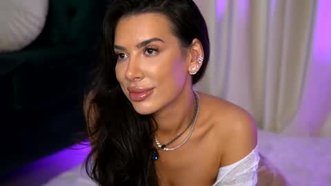 Julia online show from November 6, 5:35 am