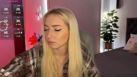 Emma online show from October 11, 1:21 am