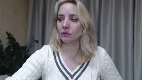 Mari online show from October 12, 6:21 pm