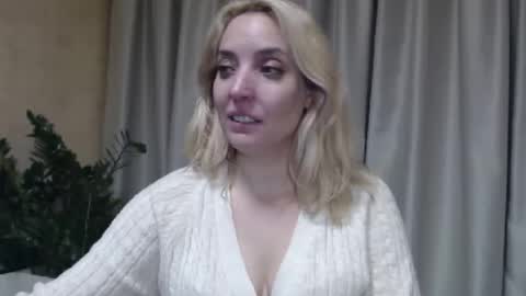 Mari online show from October 14, 6:43 pm