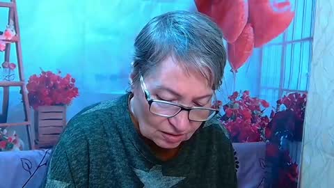 OlgaLuck online show from April 17, 6:26 am