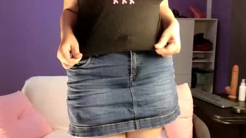 OliSunny Olivia online show from September 23, 8:29 pm