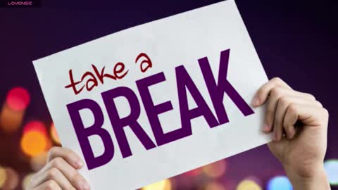 olivia_martine online show from December 18, 4:50 am