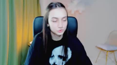 olivia_norton_ online show from September 17, 1:31 pm