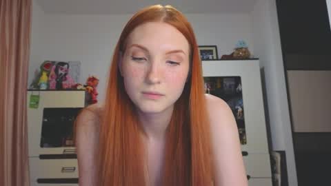 OLIVIA   online show from May 15, 10:01 pm