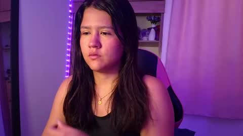 Olivia online show from April 4, 12:04 pm