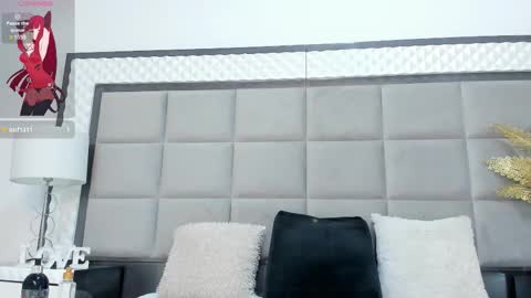 Olivia Burning online show from October 15, 8:22 pm