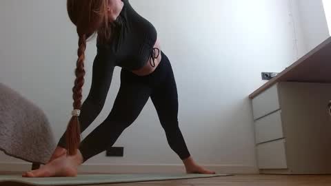 Olivia online show from October 13, 6:38 am