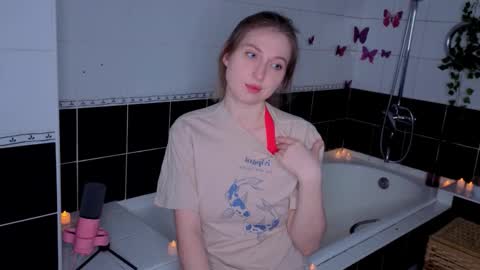 Kylie online show from January 18, 8:16 pm