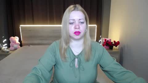 Oliviaverr online show from February 18, 1:21 pm