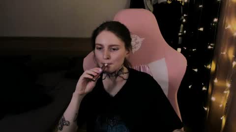 on_yxxx online show from May 9, 8:33 pm